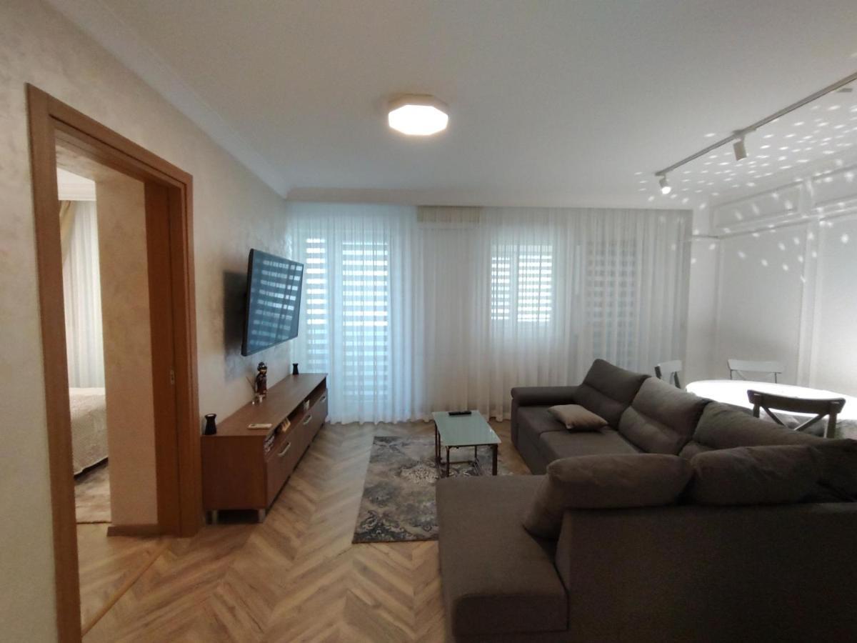 Decebal Premium Confort Craiova Bagian luar foto