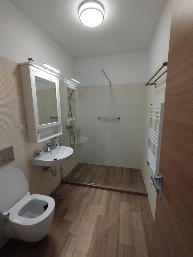Decebal Premium Confort Craiova Bagian luar foto
